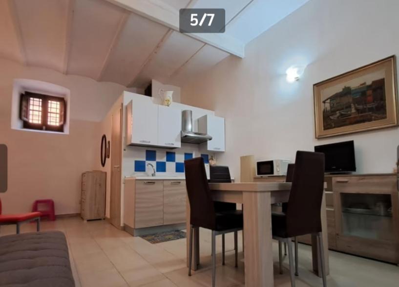 Marta Apartment Iglesias